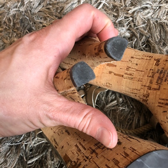 Michaels Kors cork gold metallic sandal heels - Picture 4 of 5